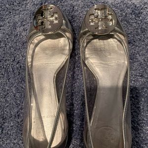 Tory Burch clear & silver flats Size 6